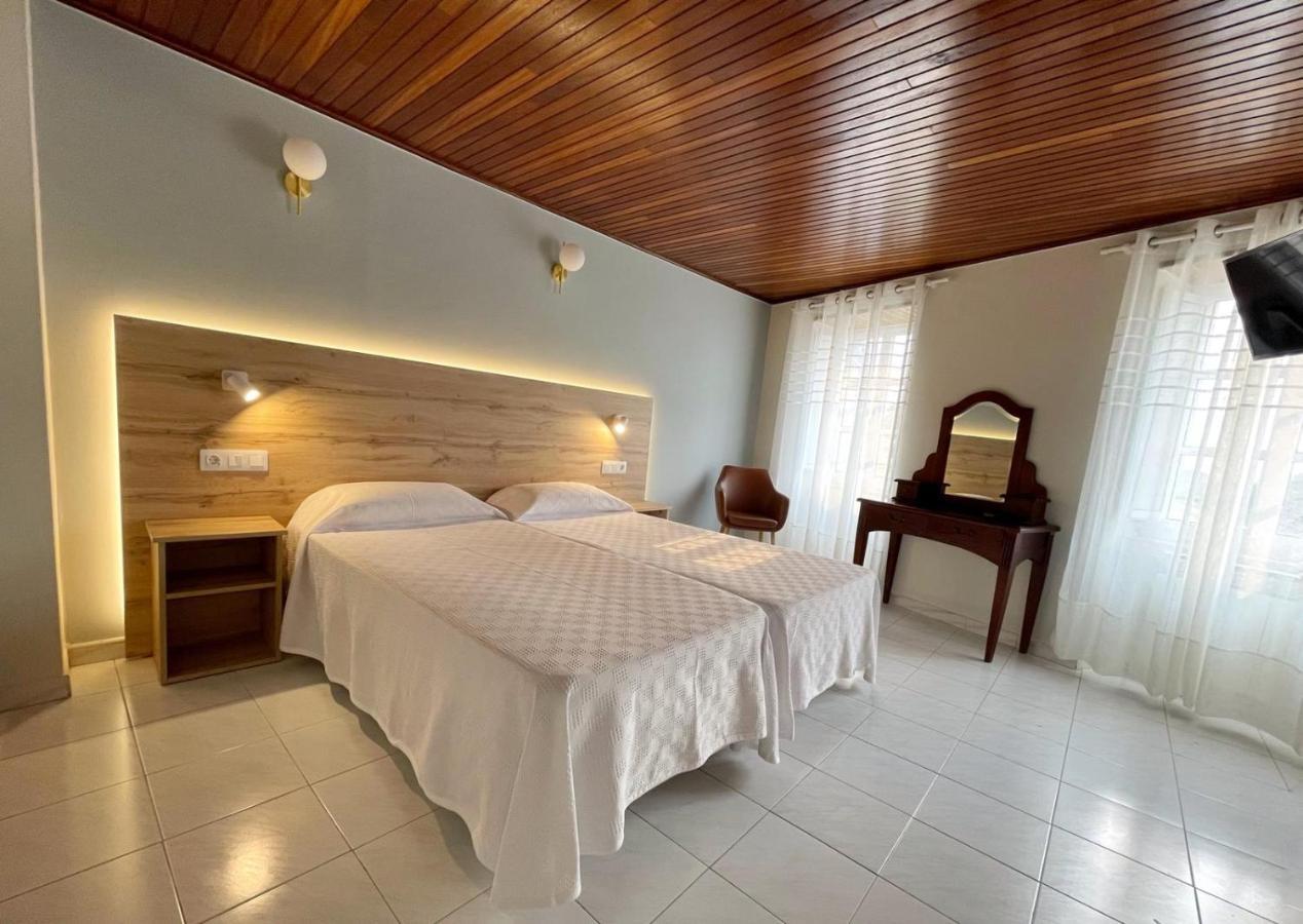 Hotel Amadora - Admite Mascotas Barreiros Exteriör bild